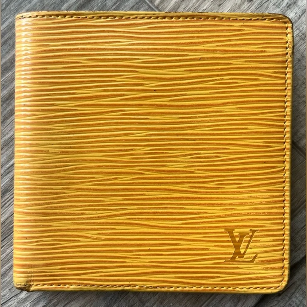Louis Vuitton Portobier Marco Epi Leather Mens Wallet